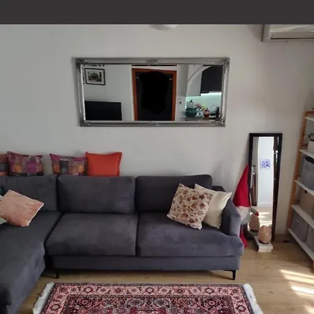 아파트 Loren's Place *